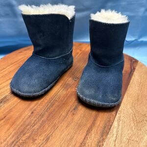 Baby Uggs 4/5